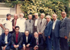 ایرج افشار در عکس دسته‌جمعی در منزل انجوی شیرازی